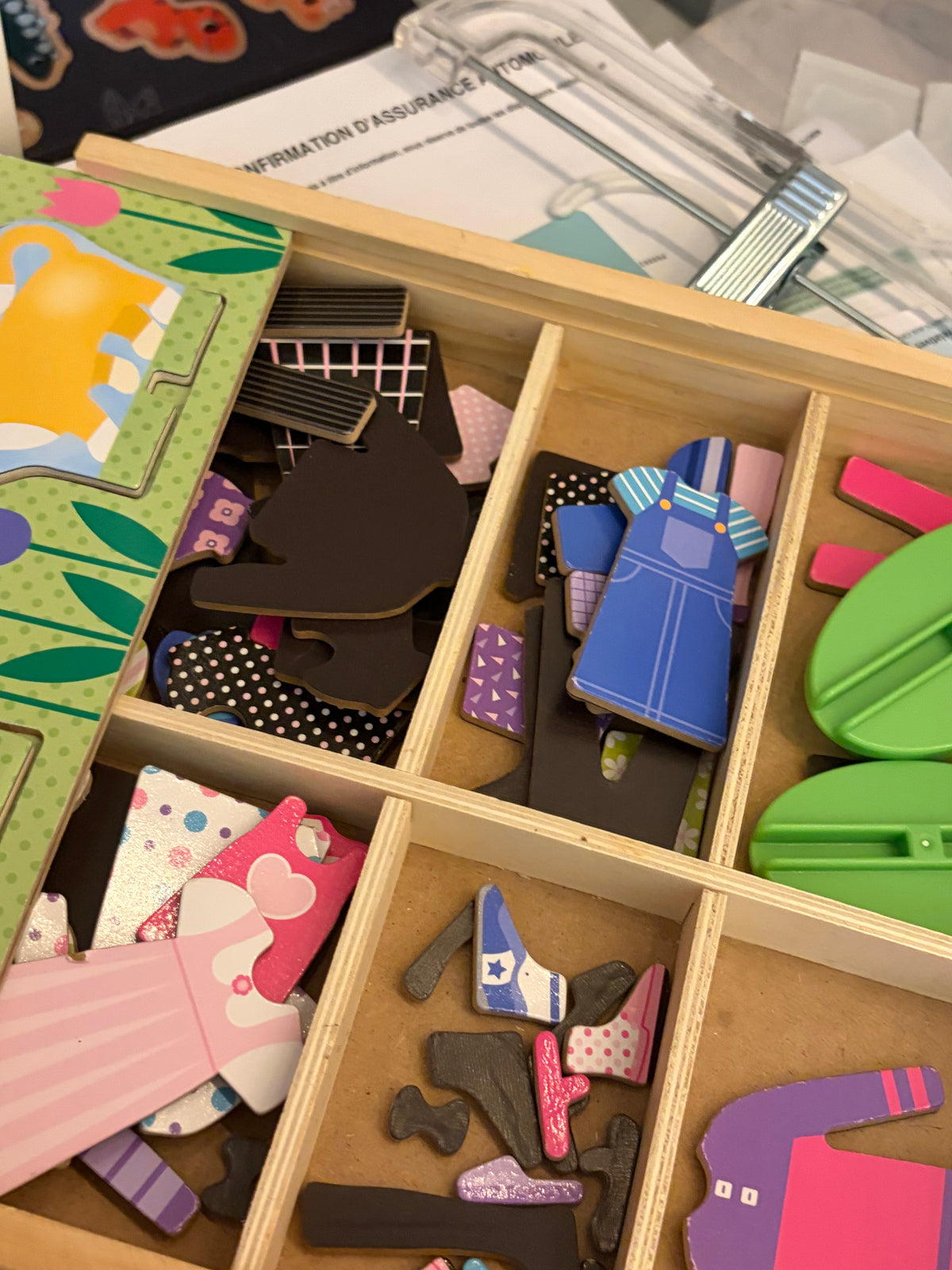 Boîte personnages a déguiser en bois Melissa and doug