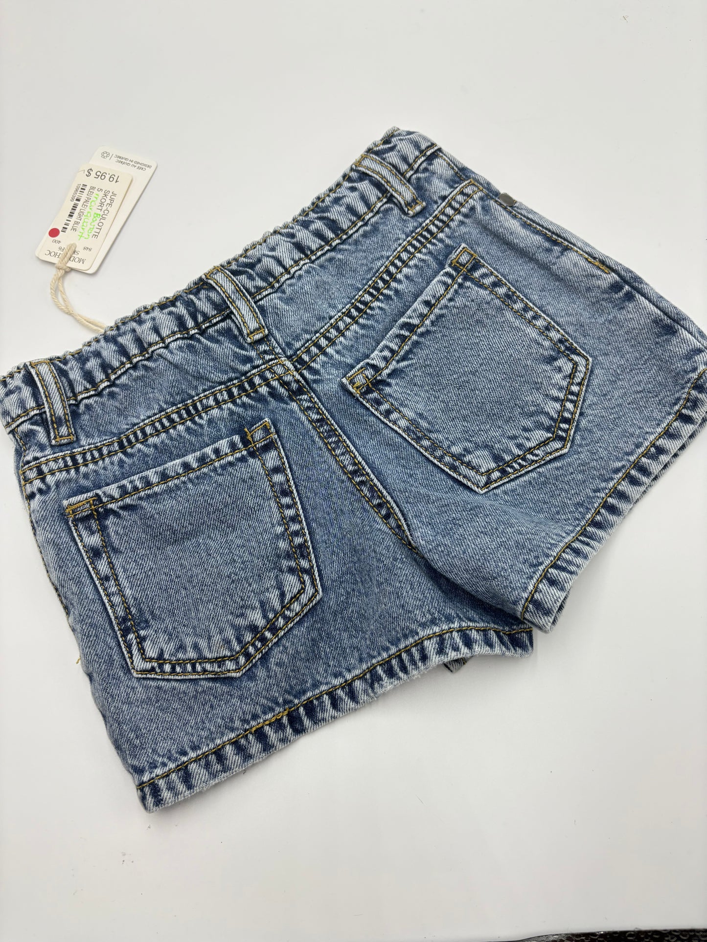 Jupe short 5ans NEUF