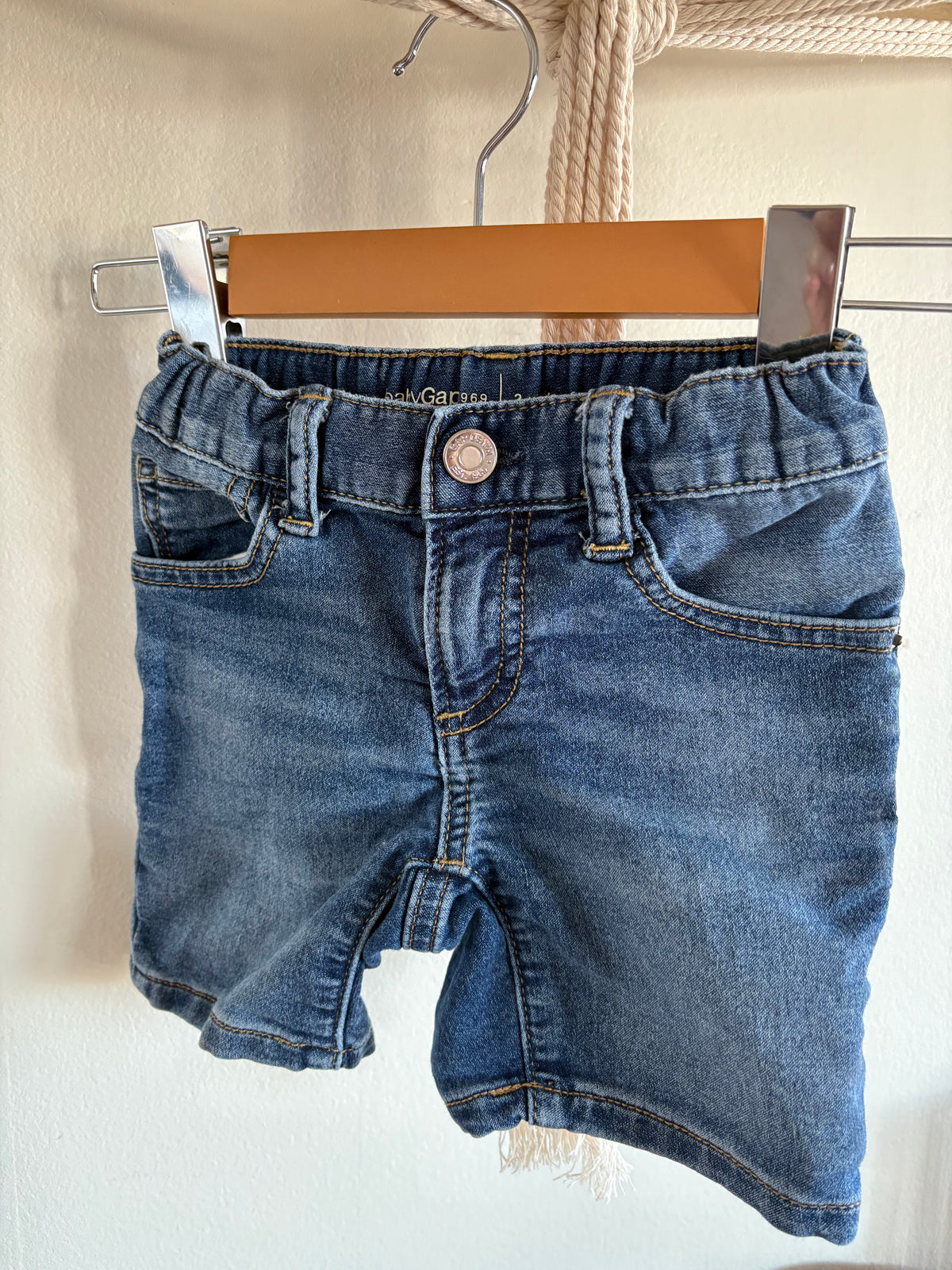 Short 2ans