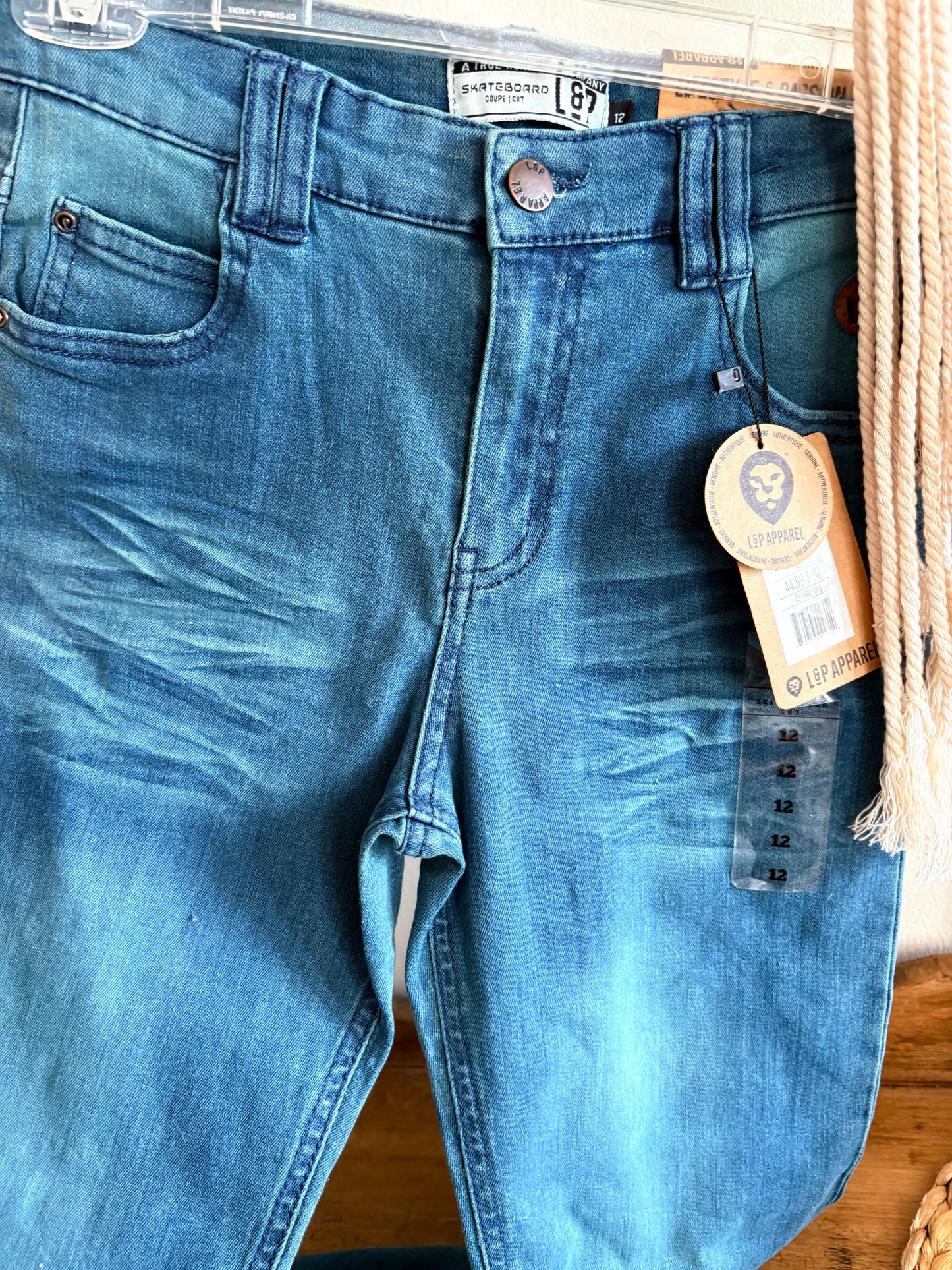 Jeans LP APPAREL 12ans neuf