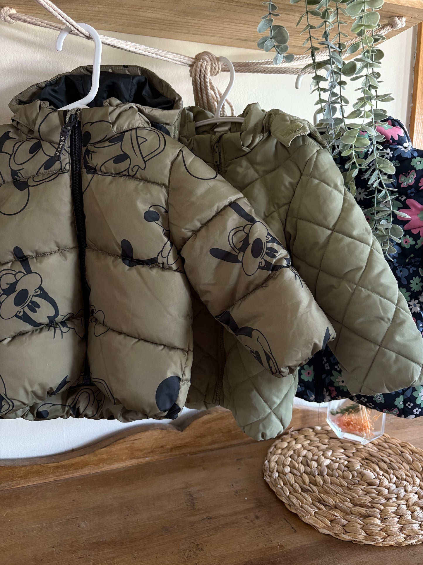 Manteau mi-saison Mickey 9-12m fait grand