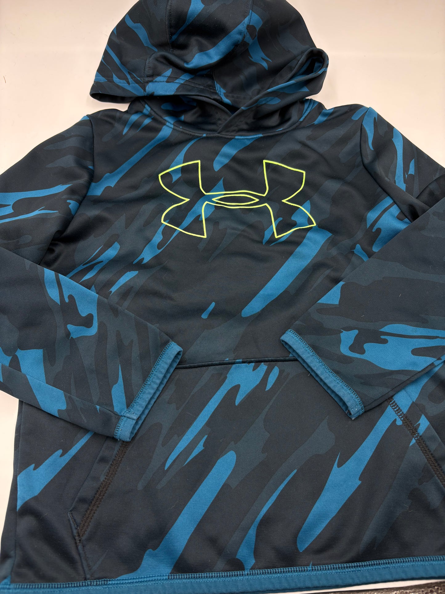 Hoodie small environ 8ans