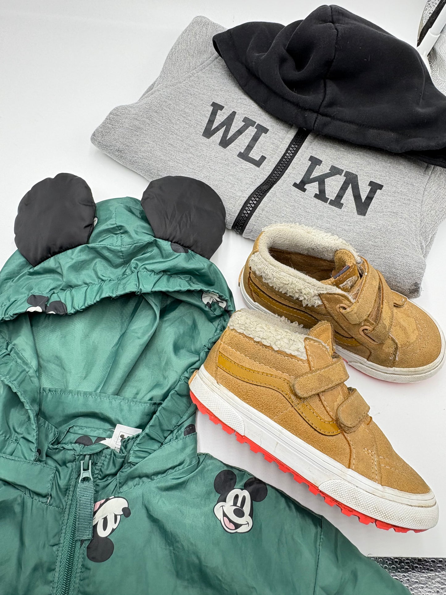 Manteau mi-saison 12m-18m fait grand