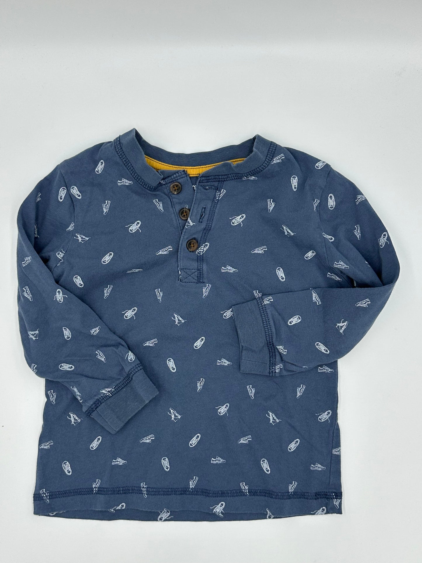 Chandail 3ans - Boutique friperie le placard de Jeanne et cie