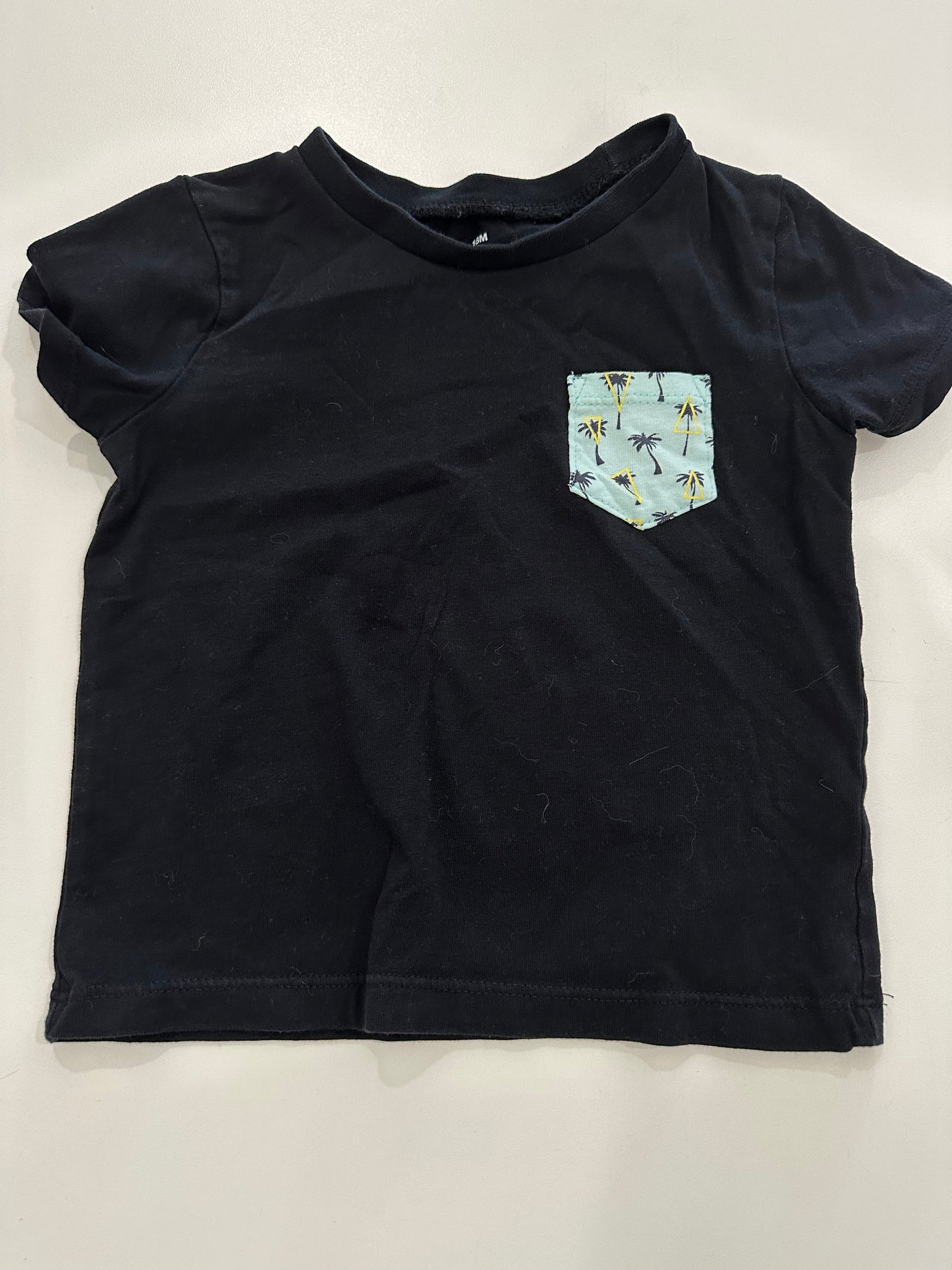 t-shirt 18m - Boutique friperie le placard de Jeanne et cie