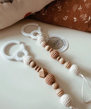 Attache-suce poussette Anne-Florence- Loulie - Boutique friperie le placard de Jeanne et cie