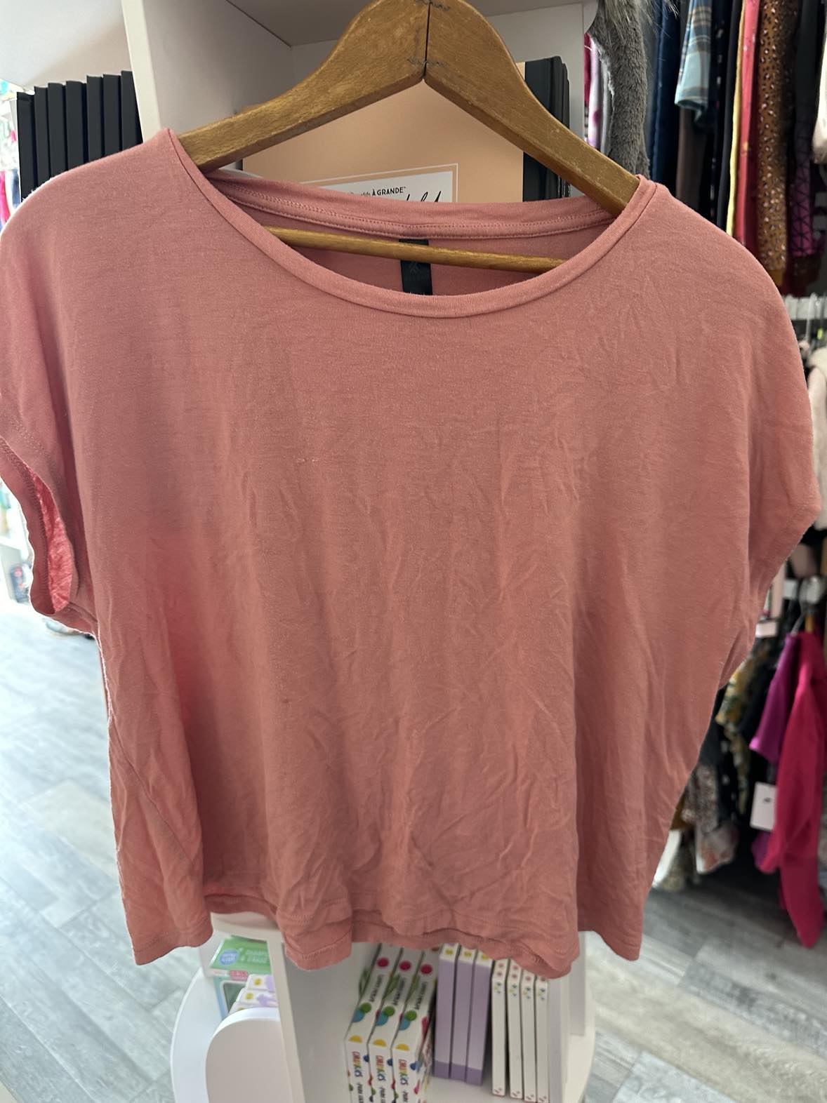 chandail large - Boutique friperie le placard de Jeanne et cie