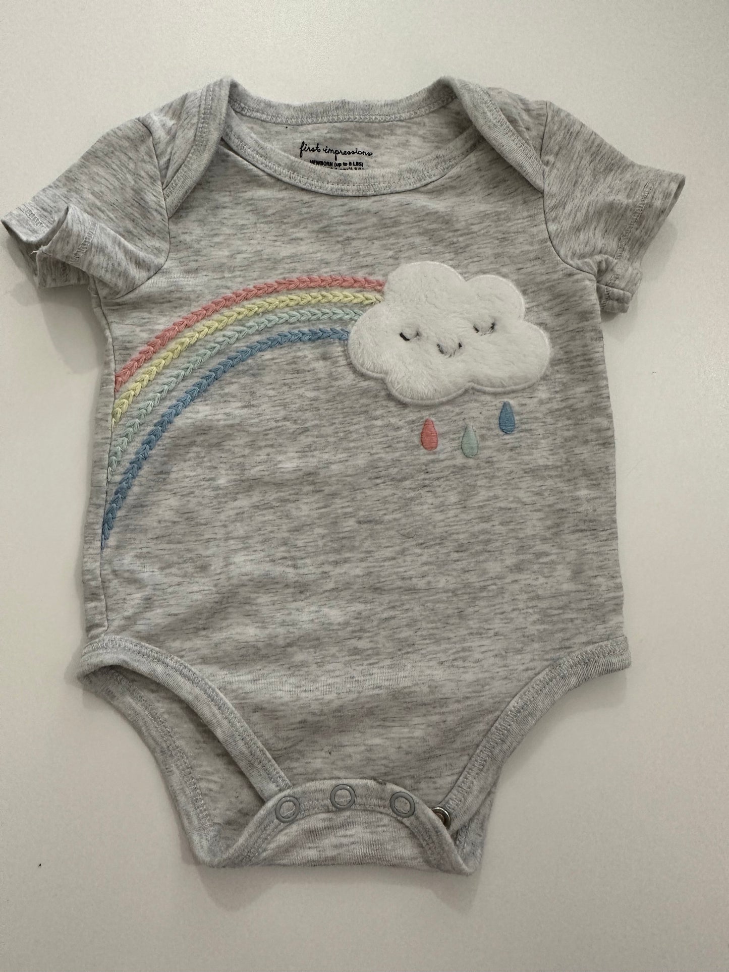 Cache-couche nouveau-né