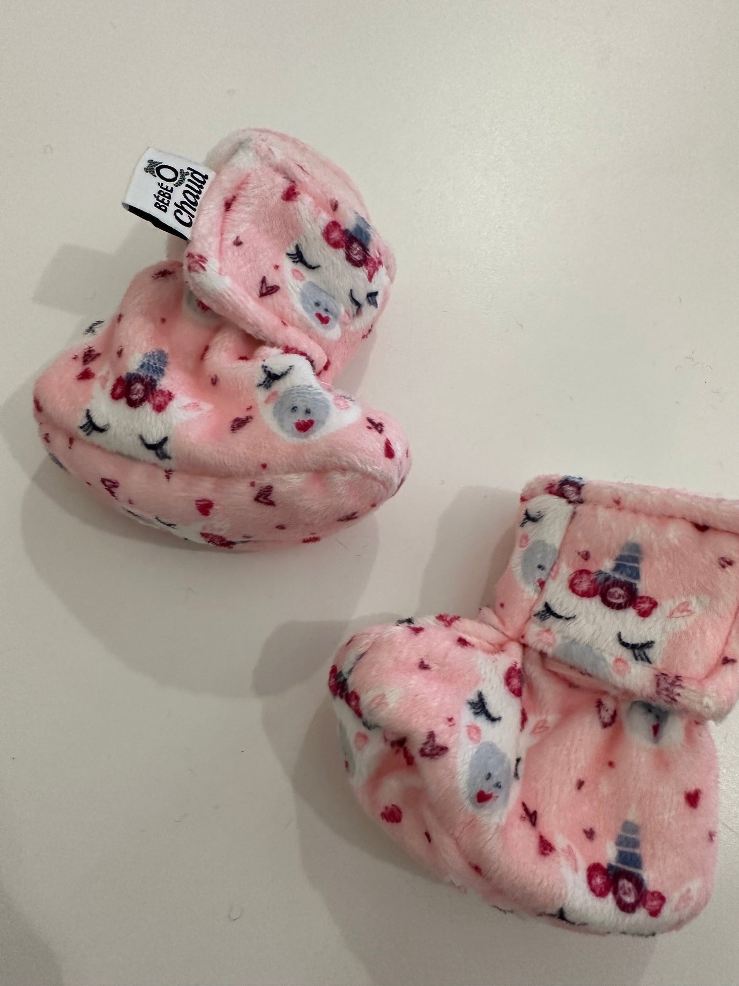 pantoufles bébé o chaud 0-3m - Boutique friperie le placard de Jeanne et cie