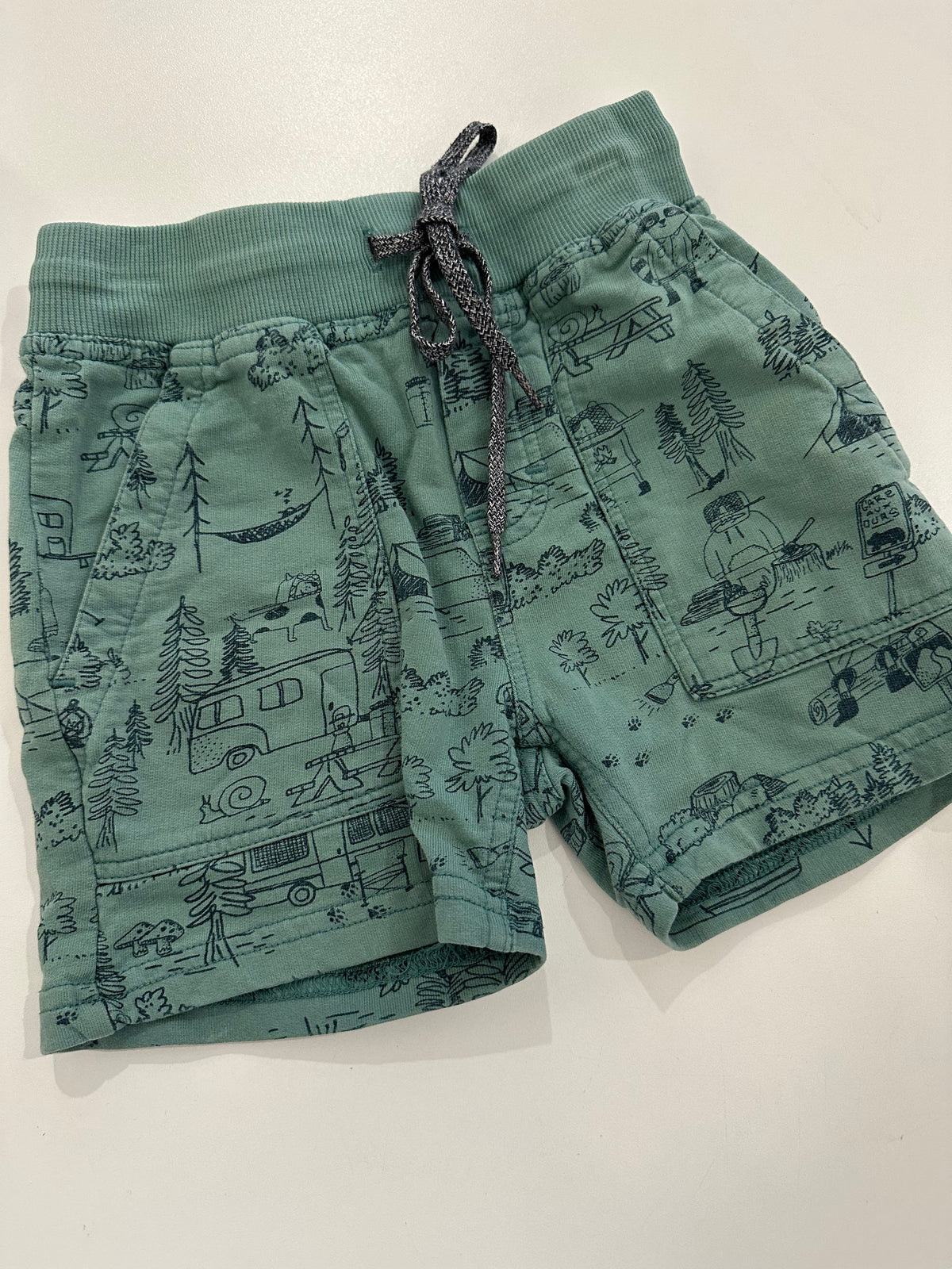 short 4ans - Boutique friperie le placard de Jeanne et cie