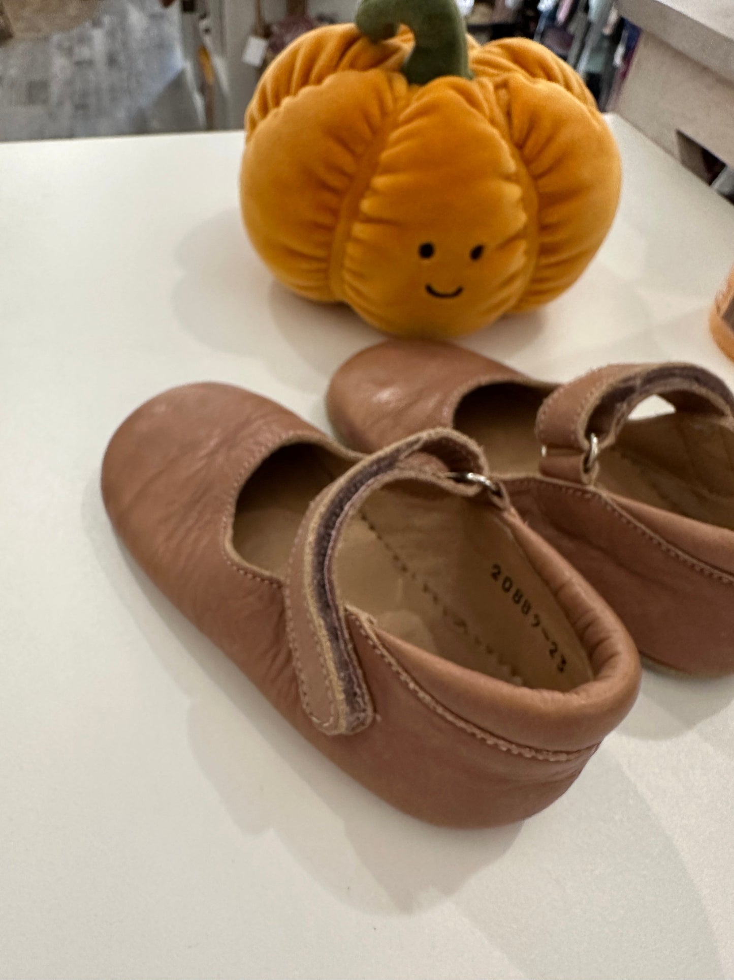 Souliers grandeur 7 - Boutique friperie le placard de Jeanne et cie