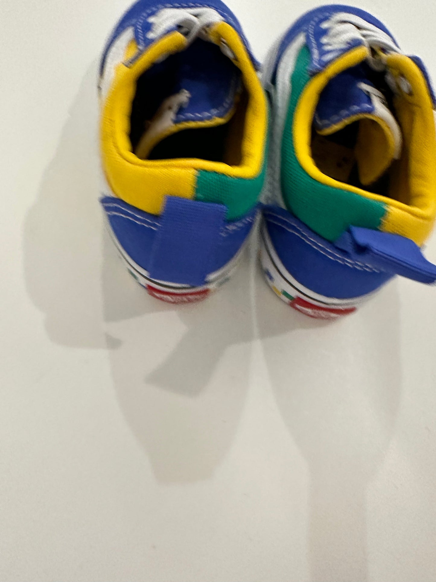 Souliers Vans grandeur 6 - Boutique friperie le placard de Jeanne et cie