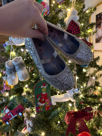 Souliers brillants grandeur 27