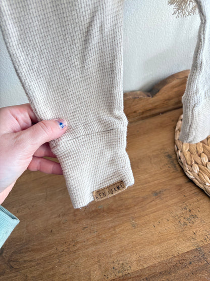 Pantalon environ 18m