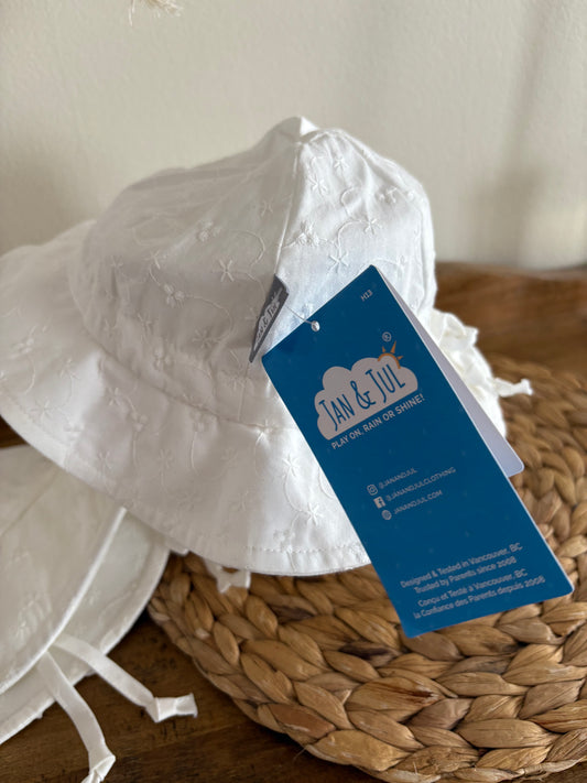 Chapeau cotelé blanc *NEUF