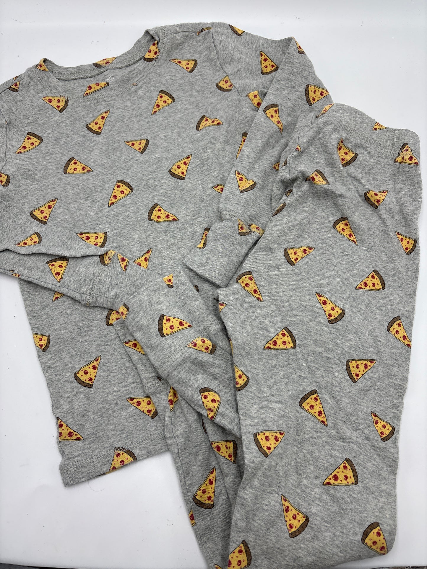 Pyjama 8ans fait petit