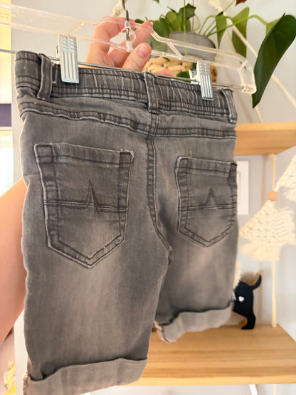 Short 3ans