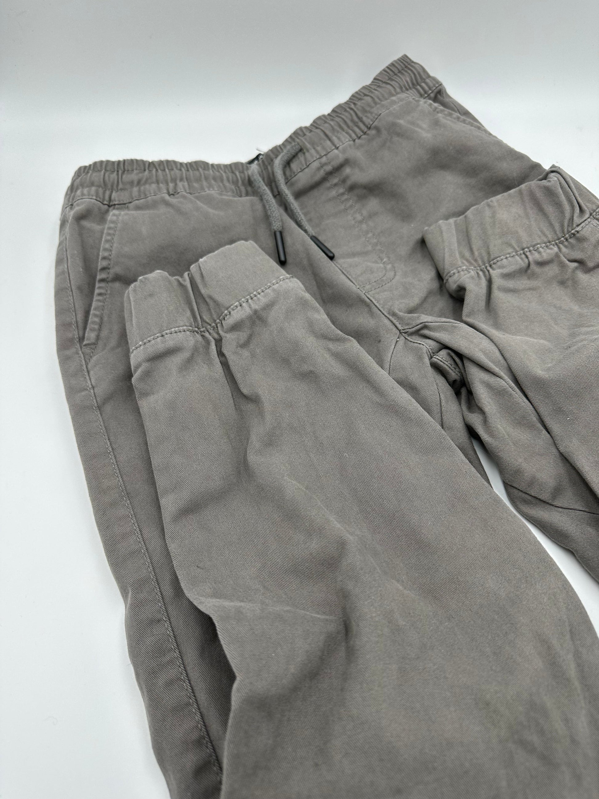 2 pantalons 12 - 14ans - Boutique friperie le placard de Jeanne et cie