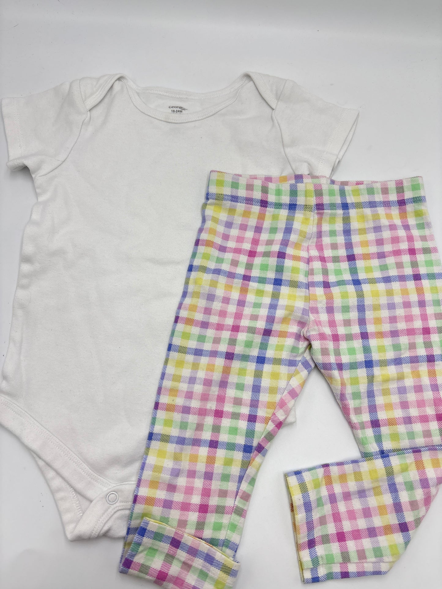ensemble 18-24m