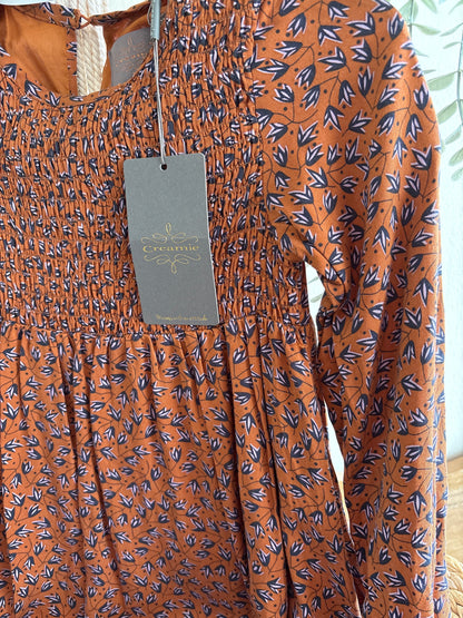 Robe 8ans - creamie neuve