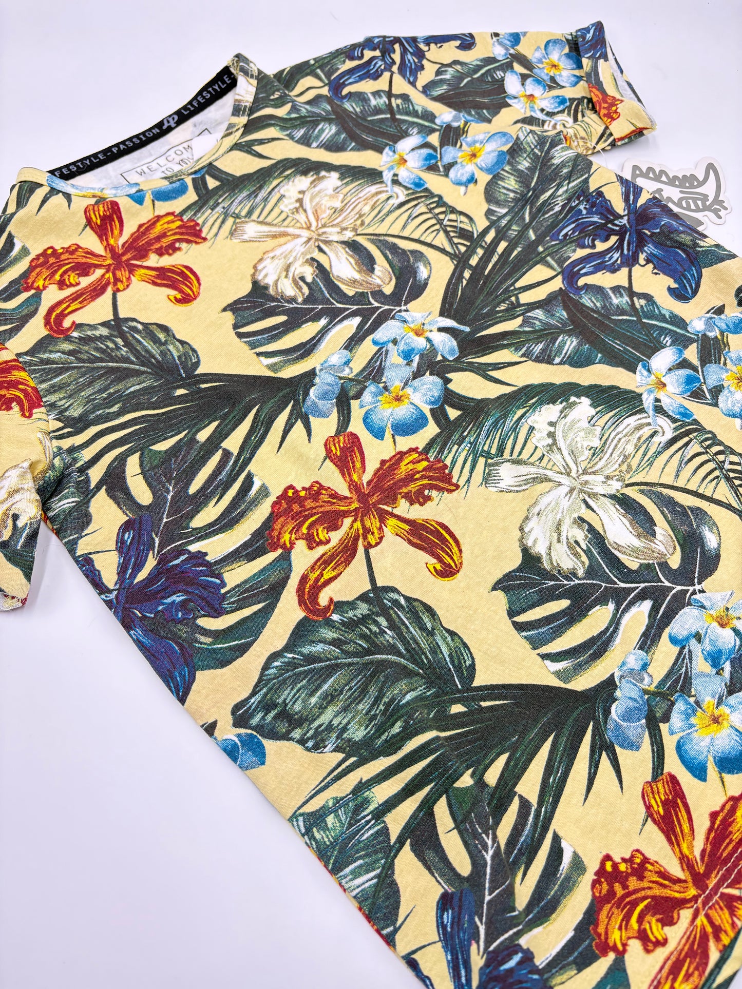 Chandail 7-8ans NEUF