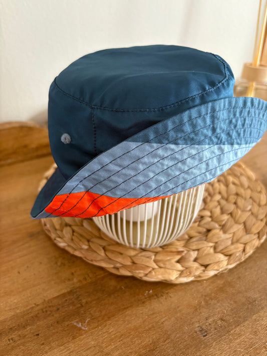 Chapeau 4ans piscine reversible