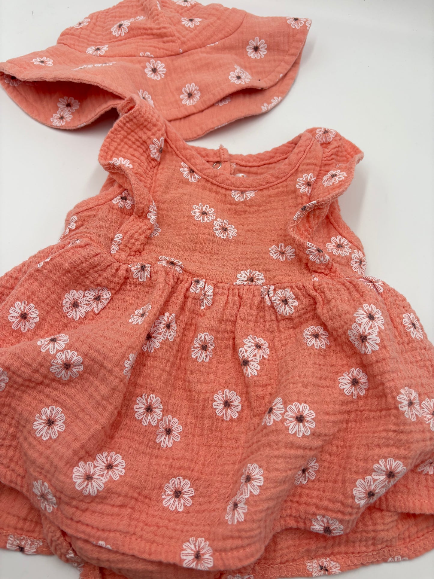 Robe cache-couche chapeau 3-6m