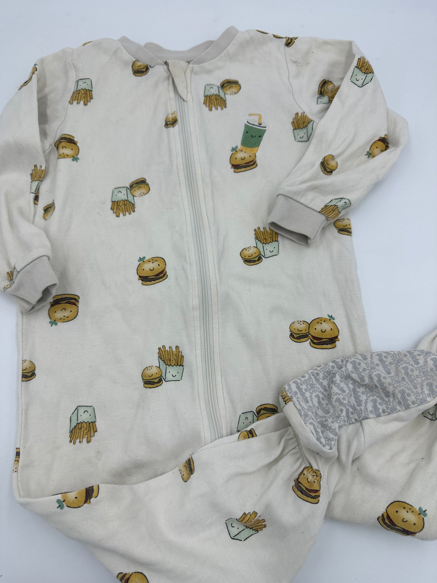 Pyjama 18m*IMPARFAIT a donner avec achat