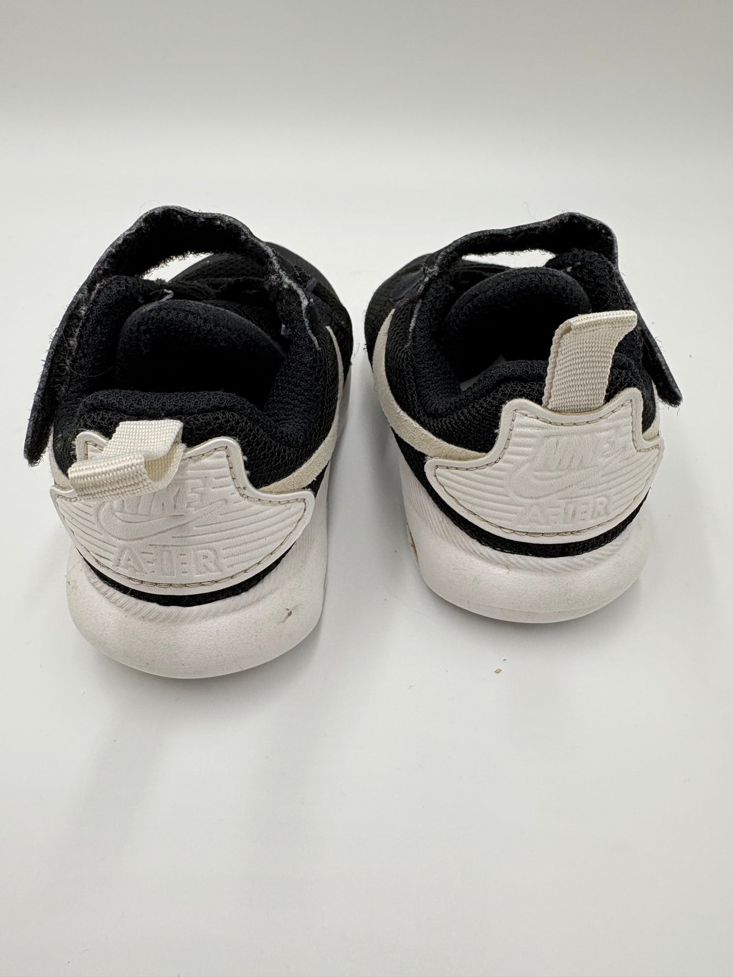 Souliers nike air 5c