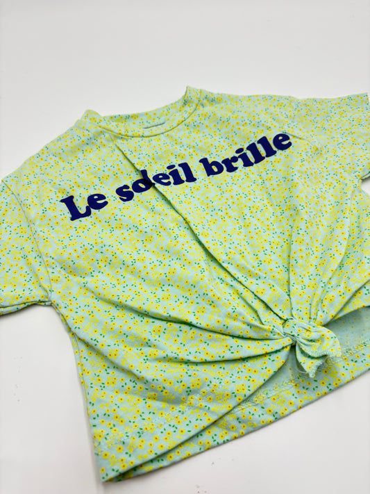 chandail 6-9m fait grand