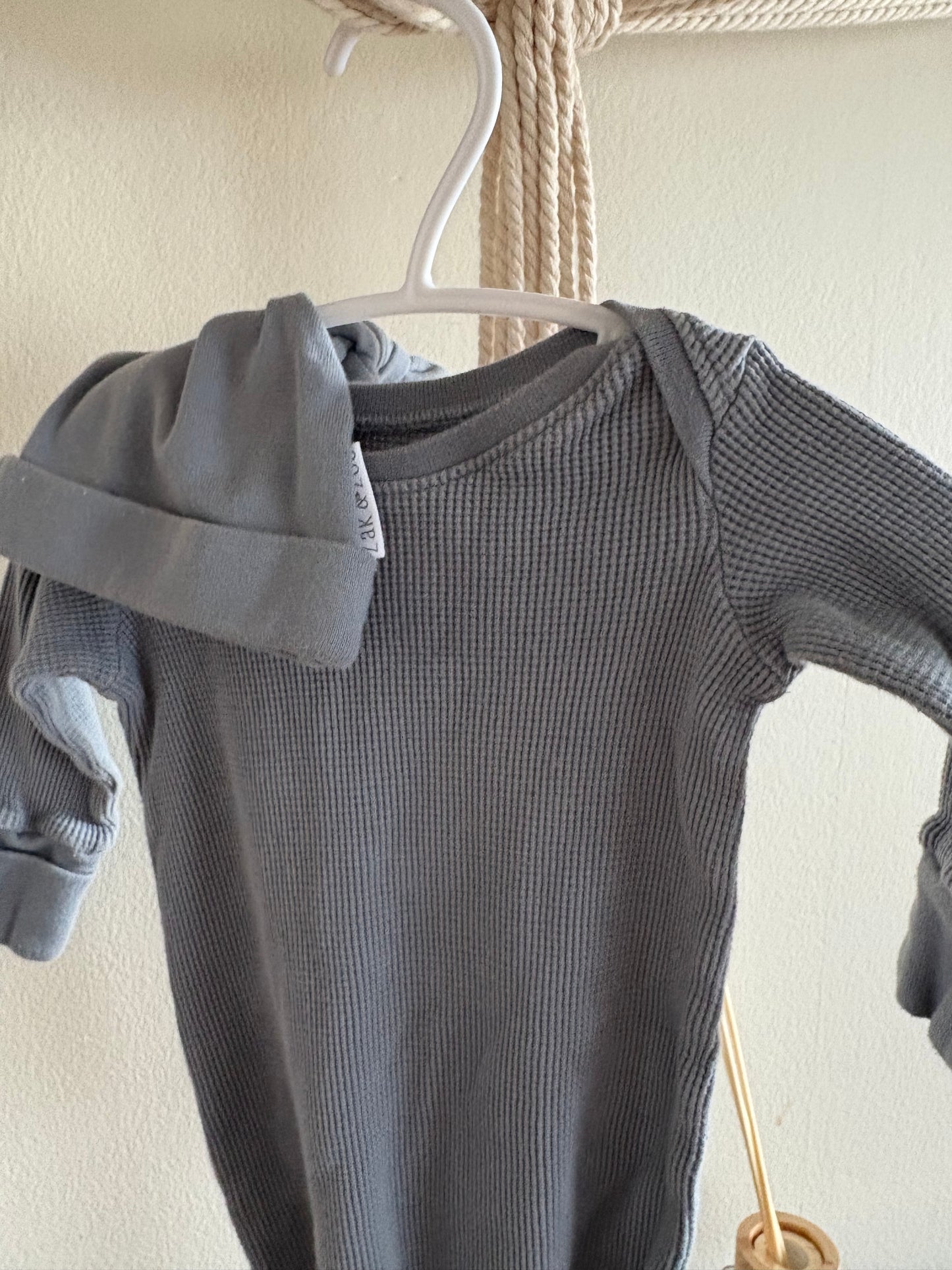 Dormeuse Zak et Zoé et bonnet