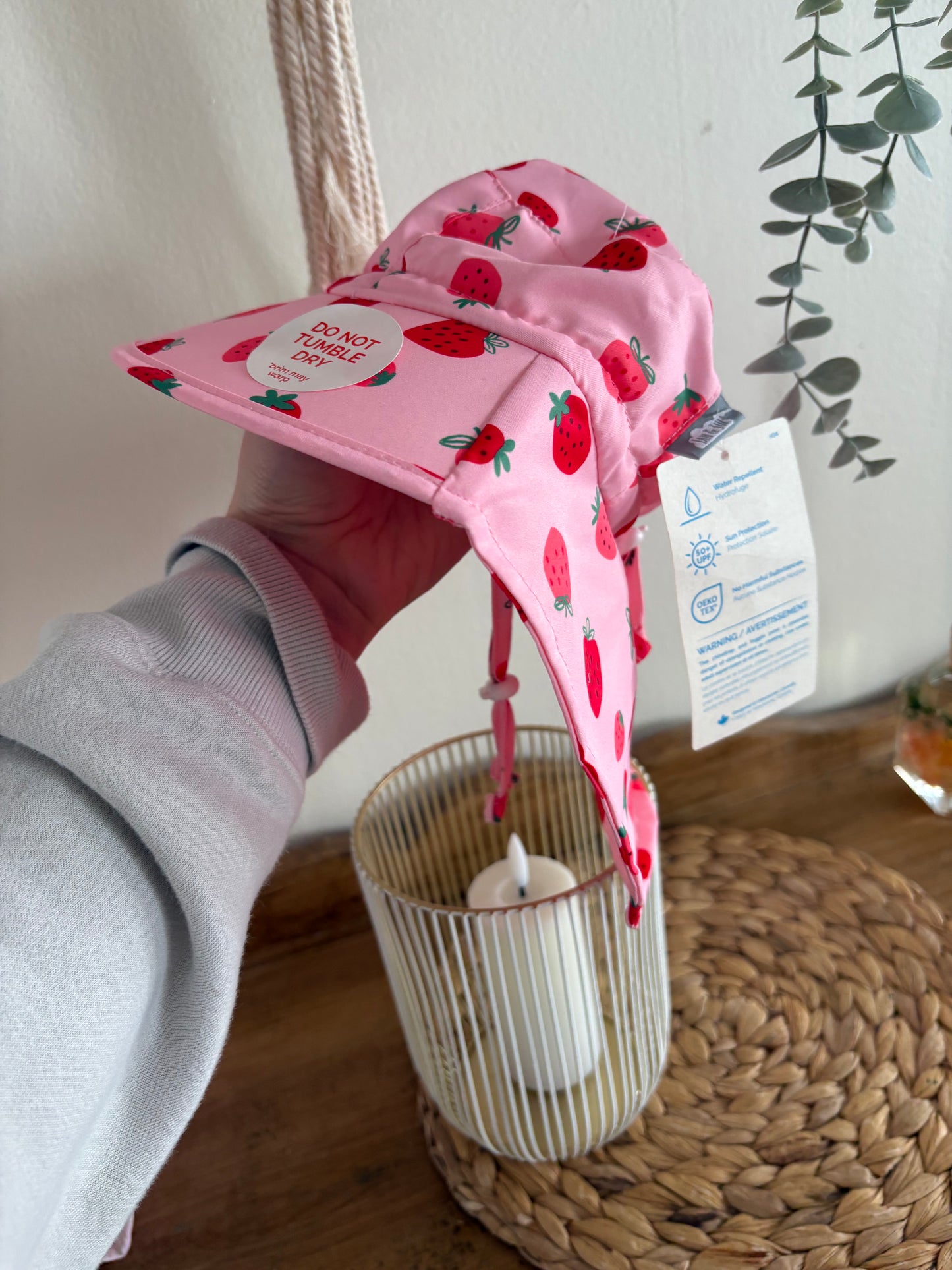 Chapeau fraises aventure piscine *NEUF