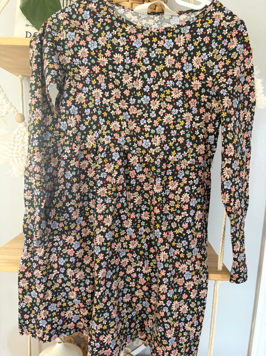 Robe 4-6ans neuve