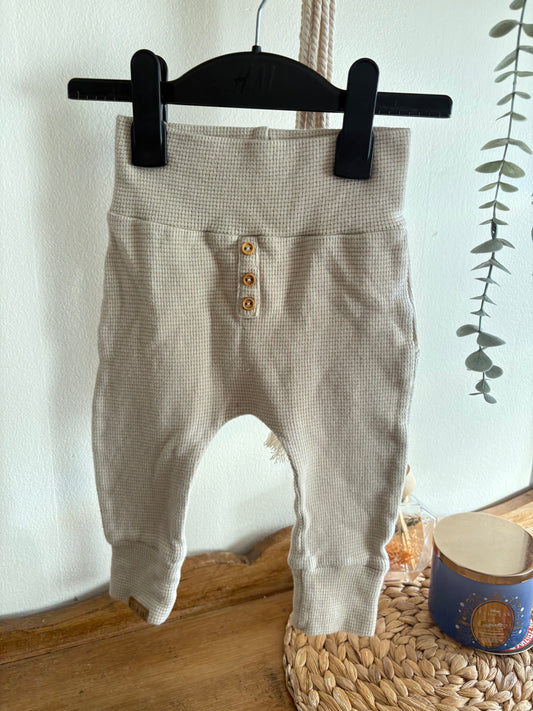 Pantalon environ 18m