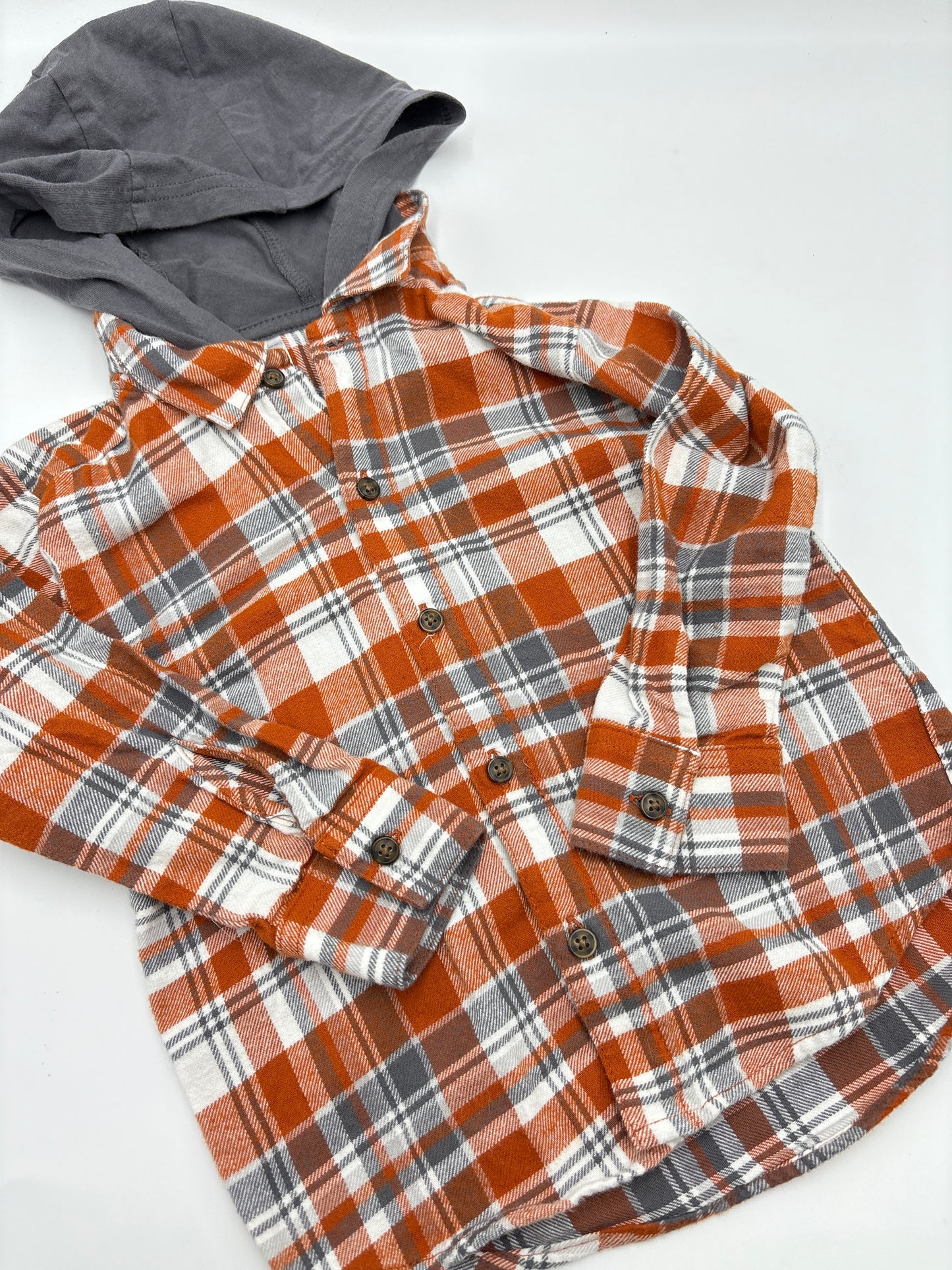 chemise à capuche 2ans