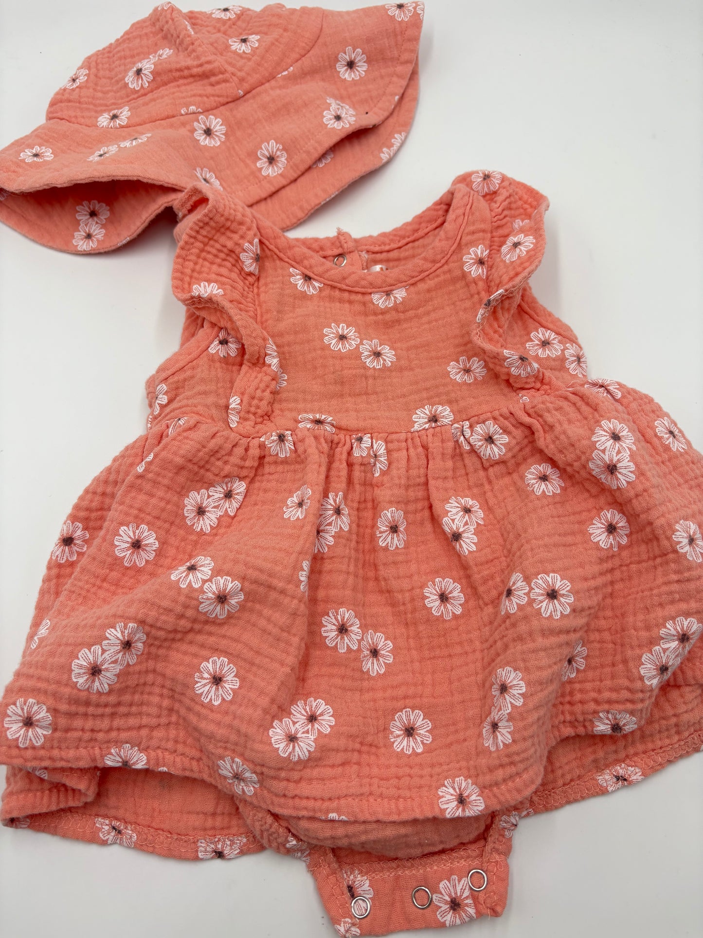 Robe cache-couche chapeau 3-6m