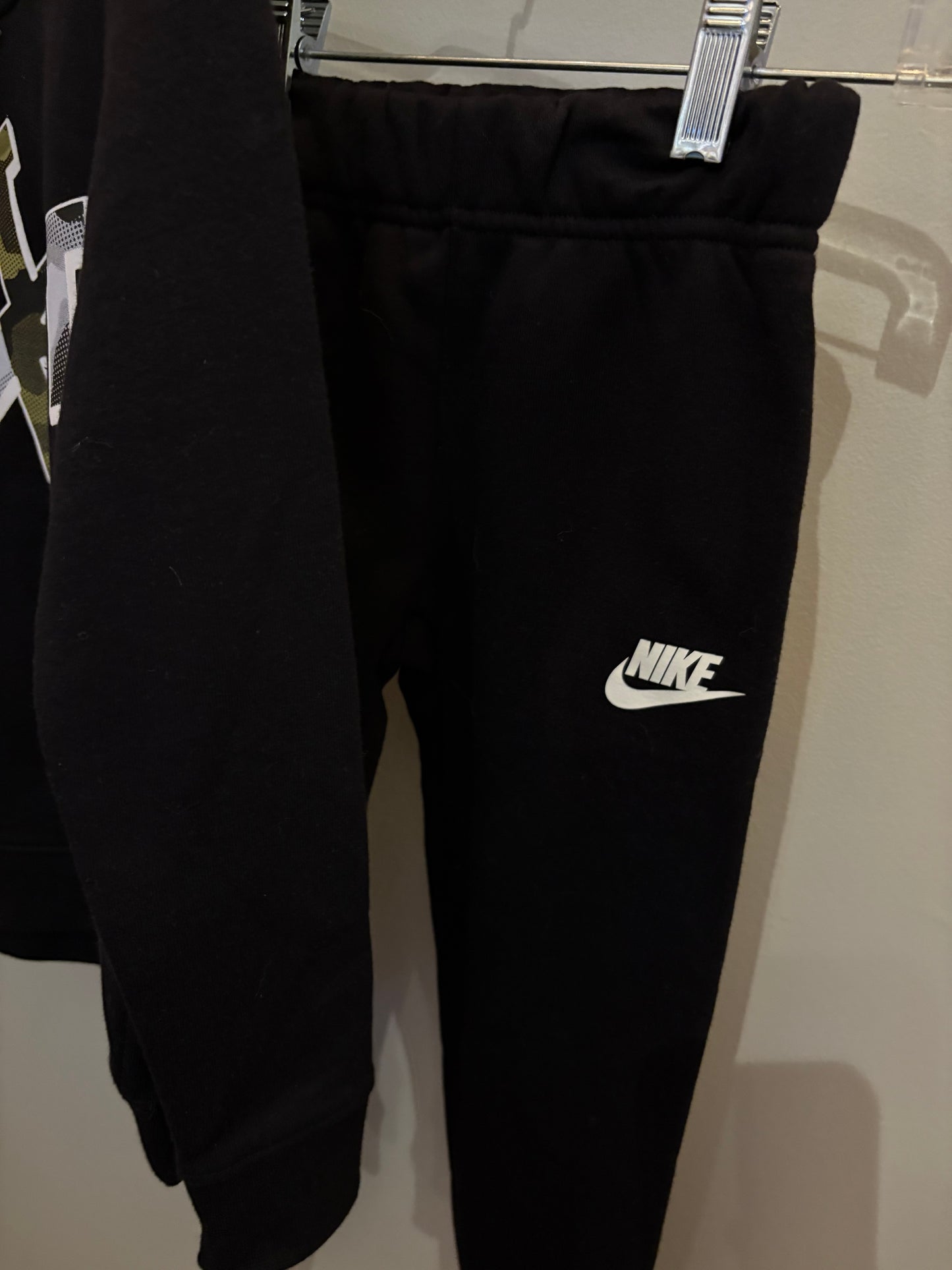 ensemble 4-5ans NEUF