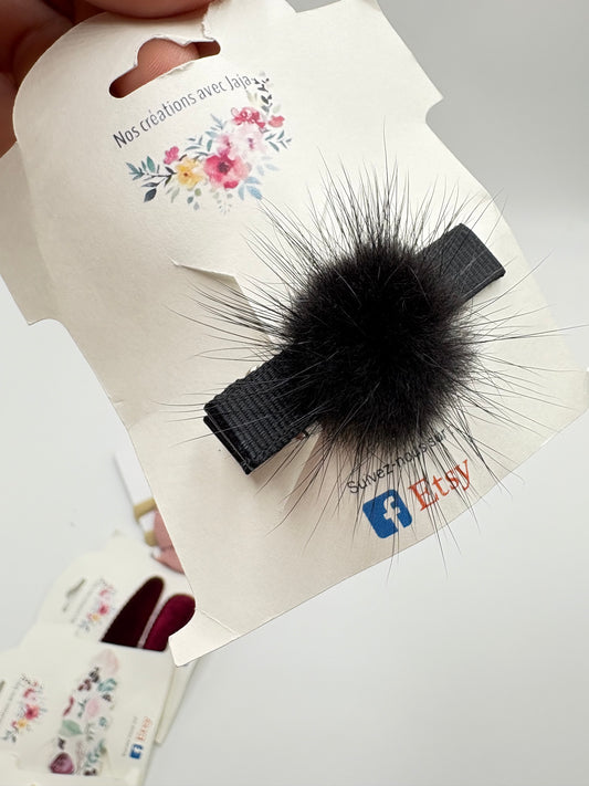 Barrette pince ponpon