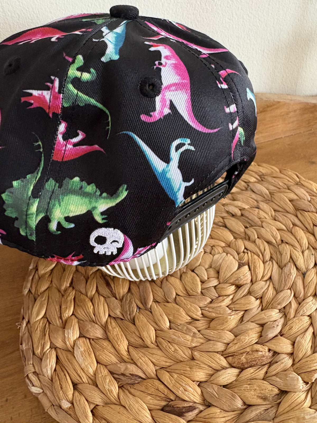 Casquette dino NEUVE