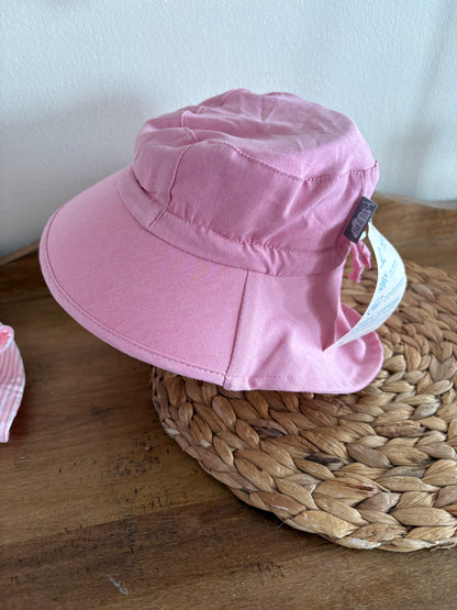 Chapeau rose aventure piscine *NEUF