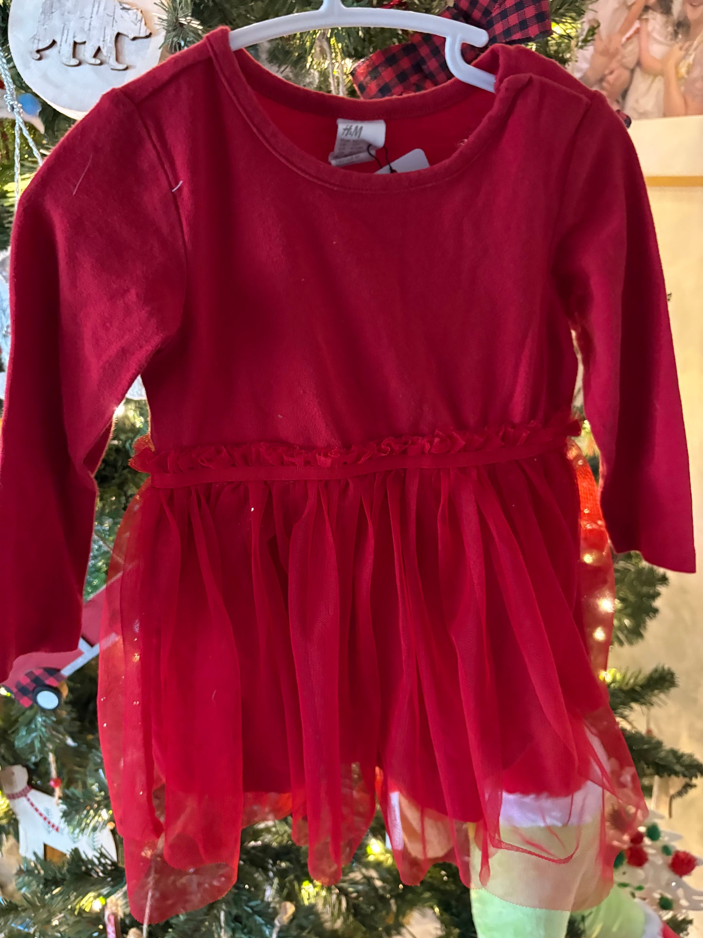 Robe 9-12mois fait grande 12-18M