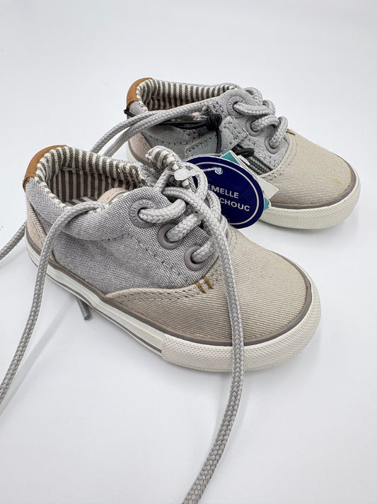 Souliers grandeur 19