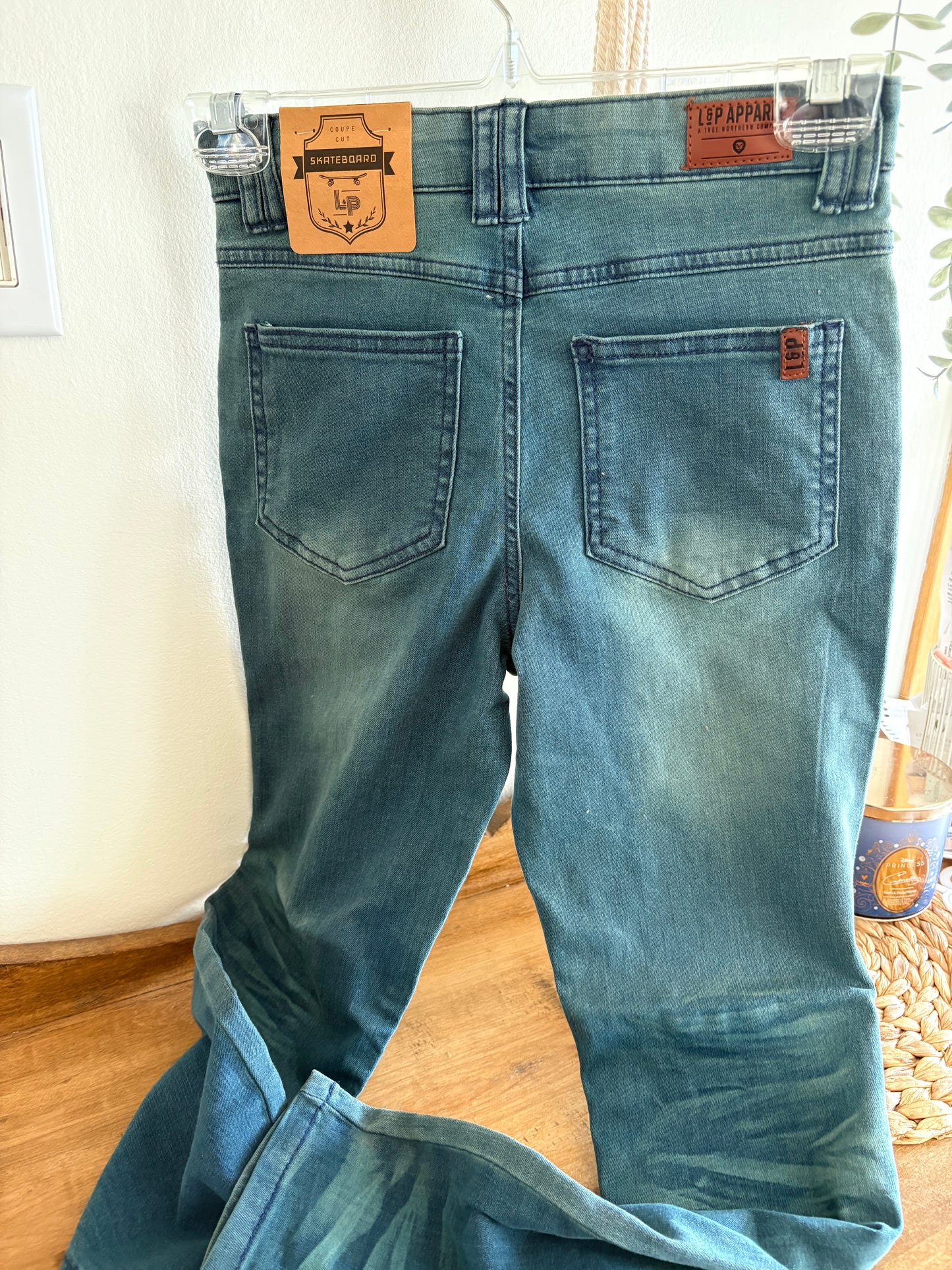 Jeans LP APPAREL 12ans neuf