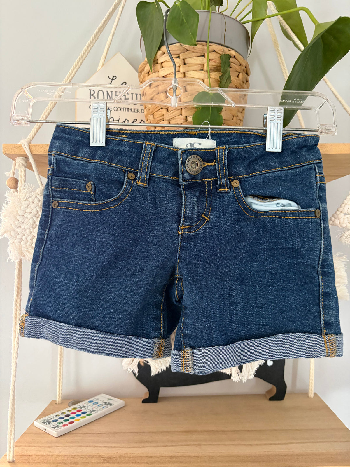 Short 7ans