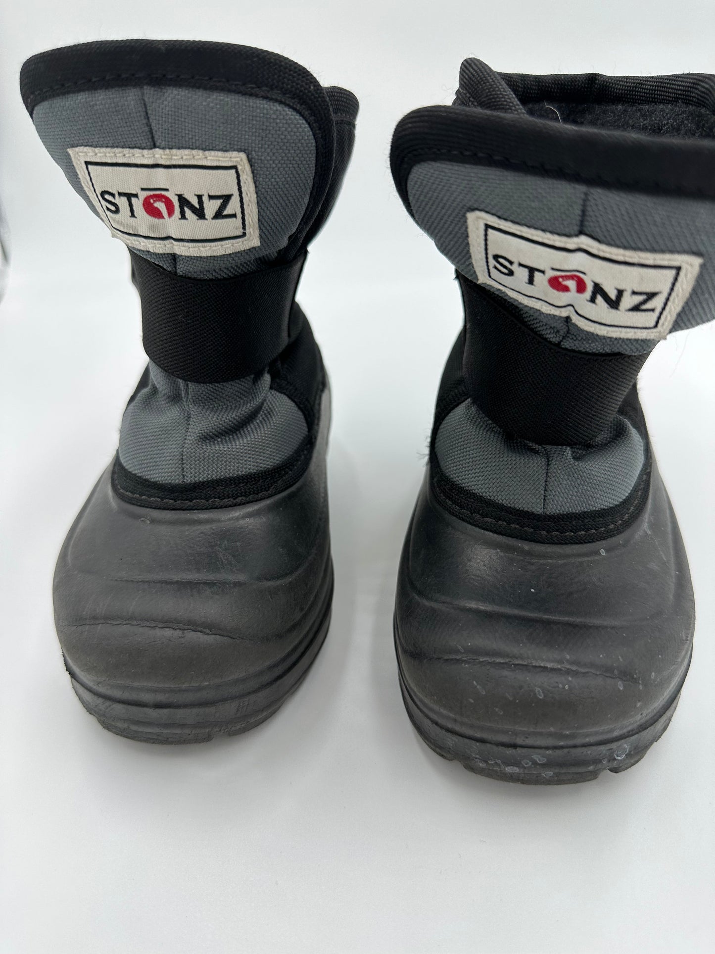 Bottes d'hiver Stonz grandeur 7 - Boutique friperie le placard de Jeanne et cie