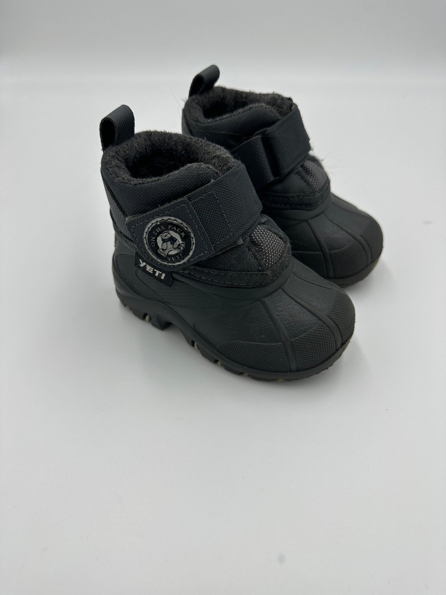 Bottillon d'automne yeti grandeur 5 - Boutique friperie le placard de Jeanne et cie