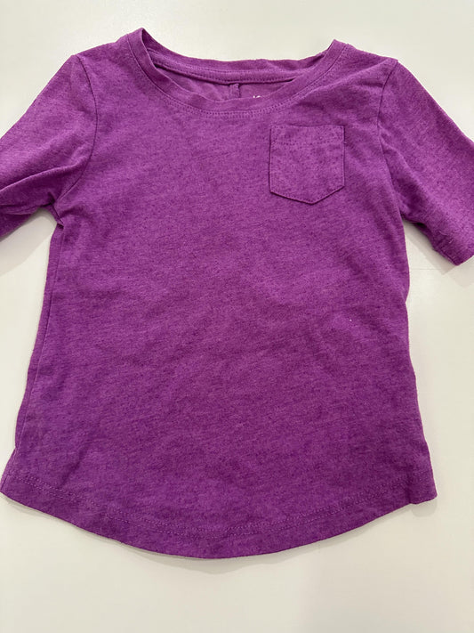 chandail 1t - Boutique friperie le placard de Jeanne et cie