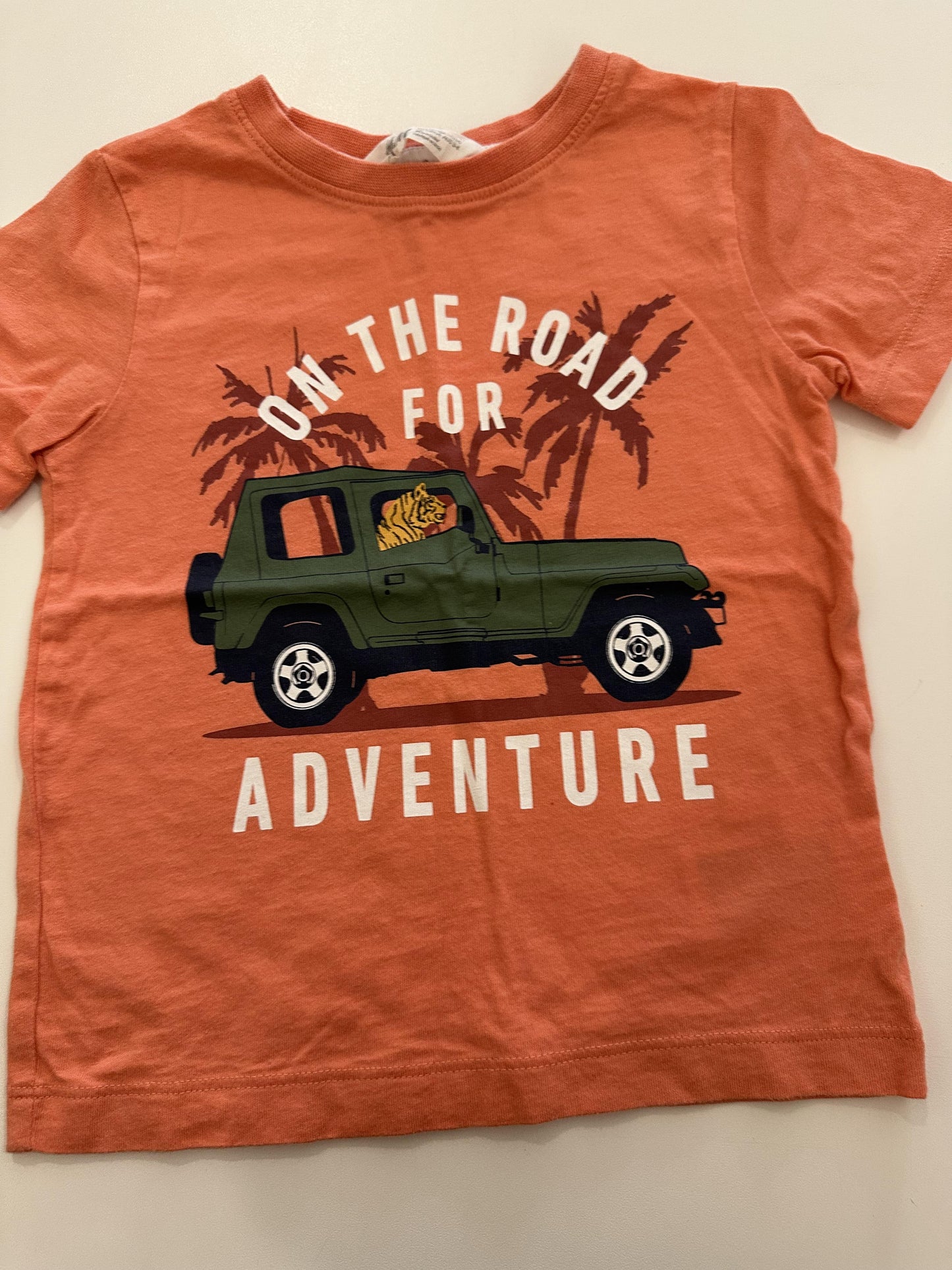 chandail 2-4t - Boutique friperie le placard de Jeanne et cie