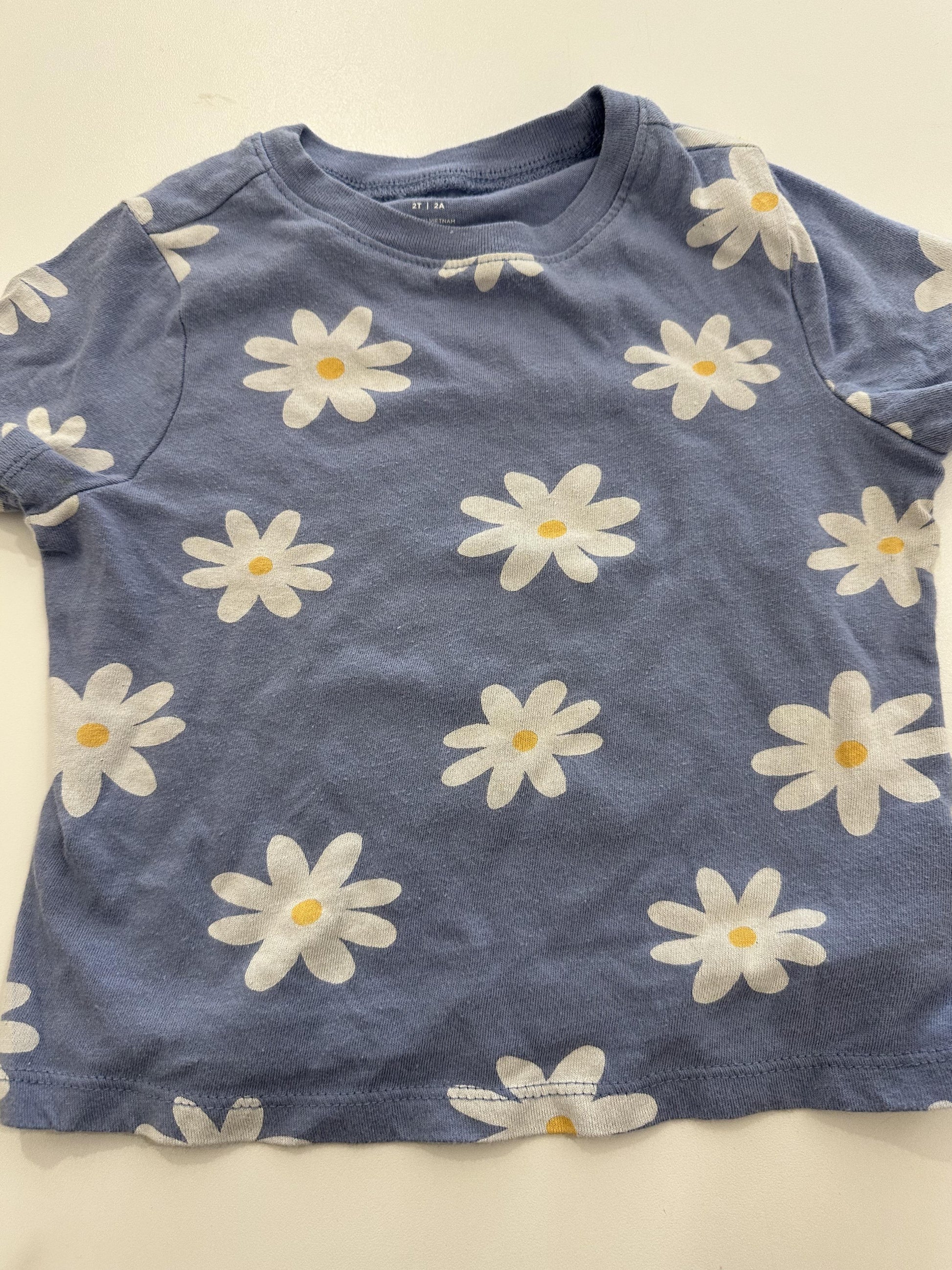 chandail 2ans - Boutique friperie le placard de Jeanne et cie