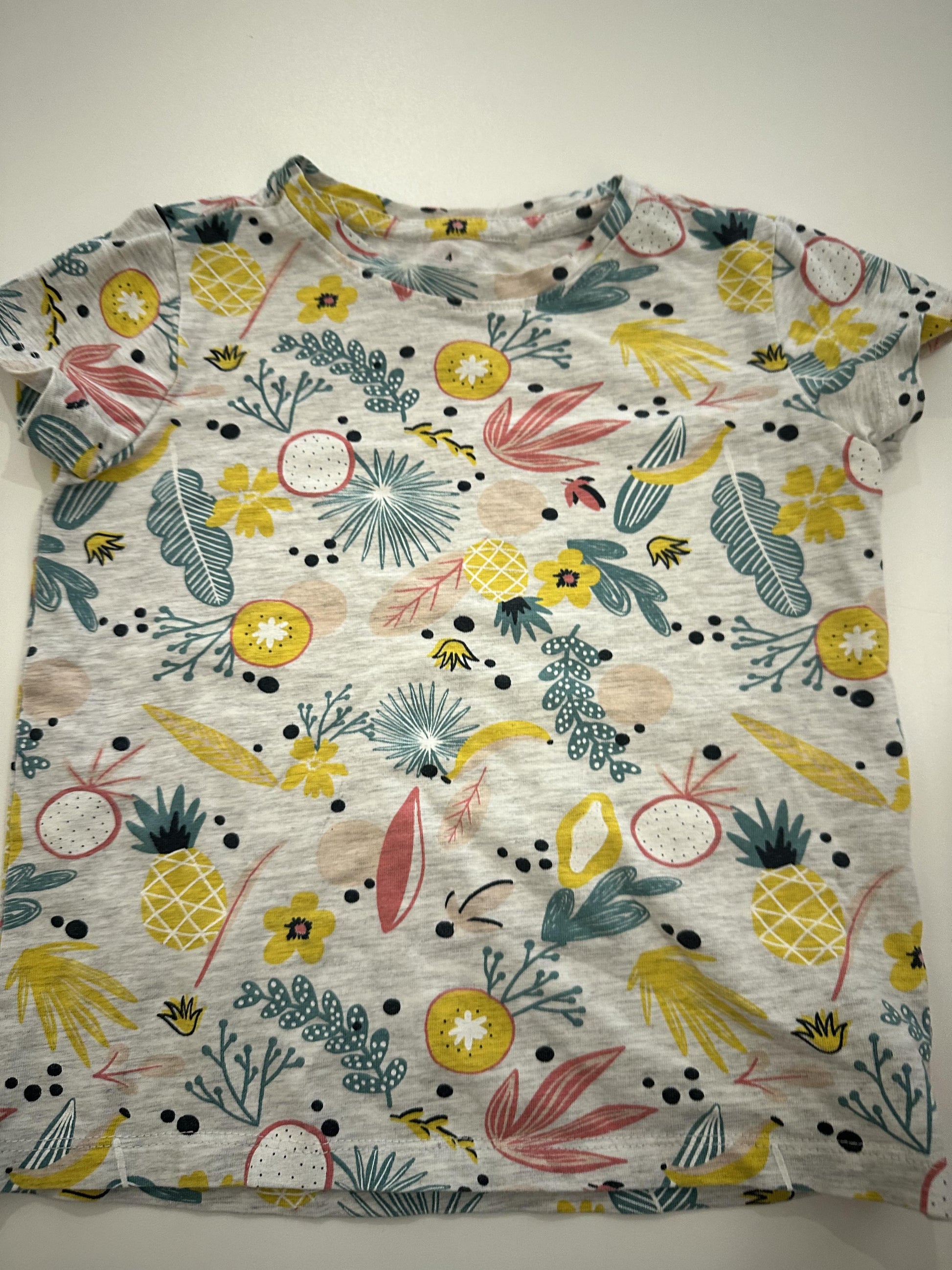 chandail 4t - Boutique friperie le placard de Jeanne et cie